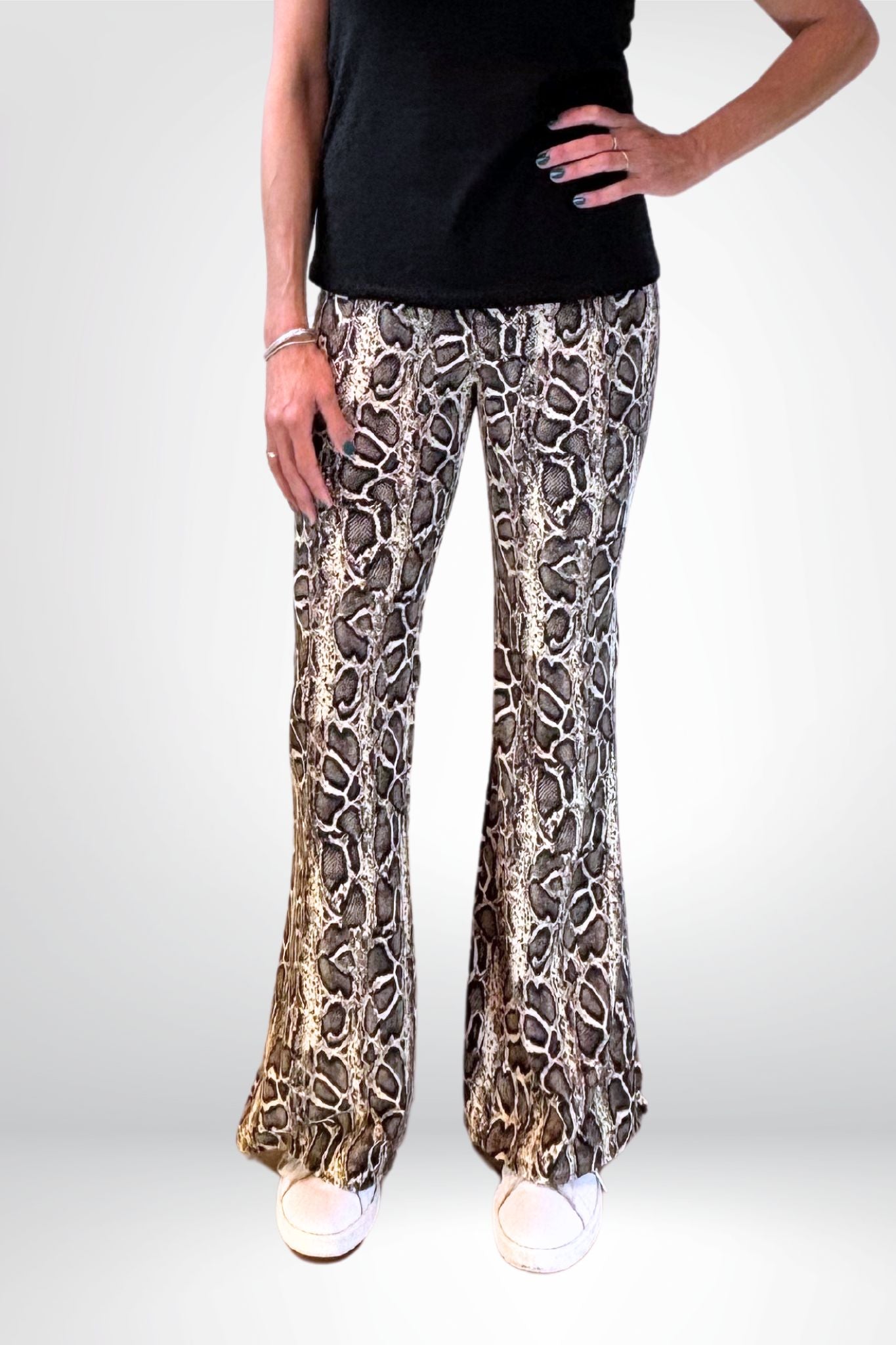 Flared legging met python-print
