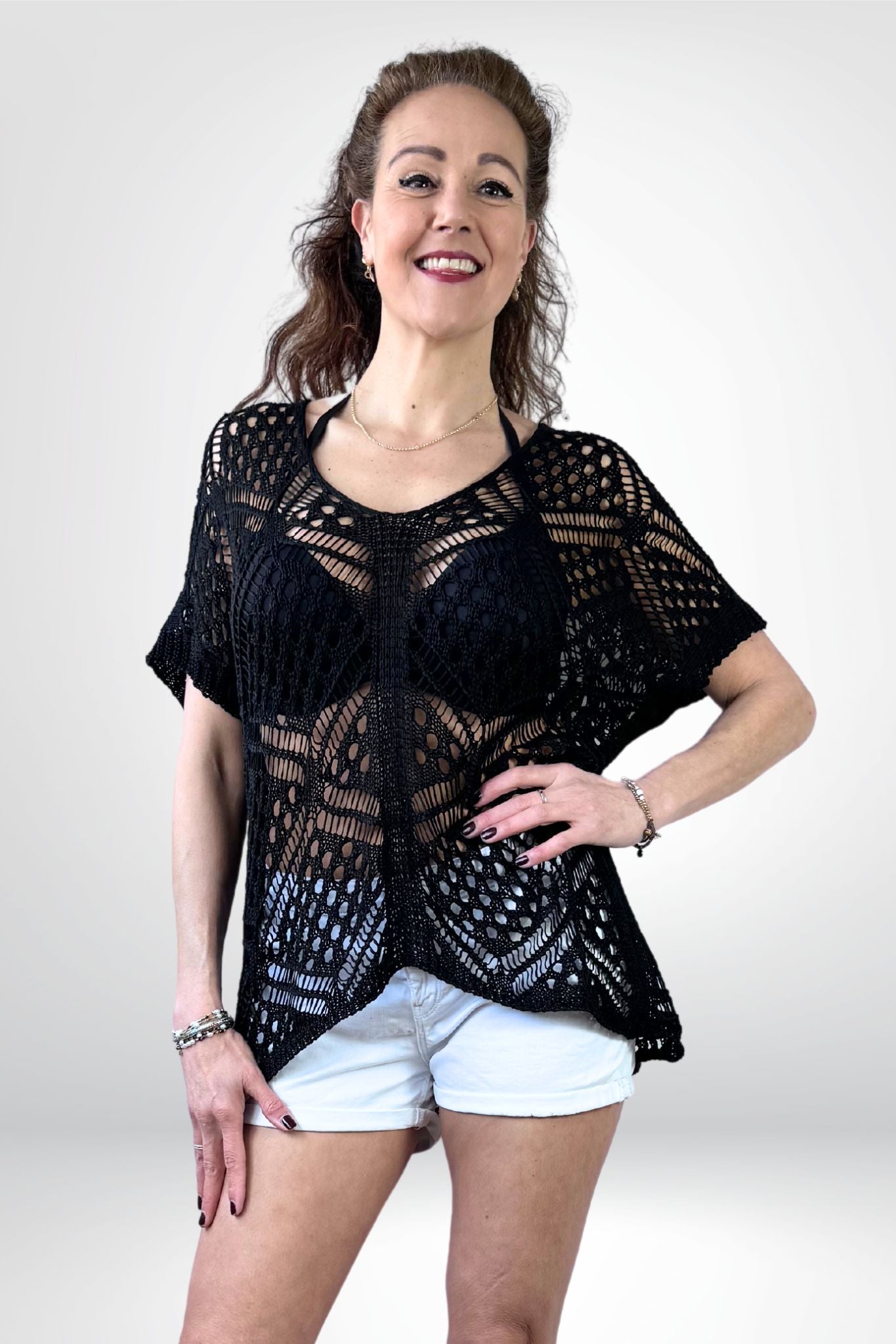 Soepele open gewerkte top voor zwart Sourí Fashion