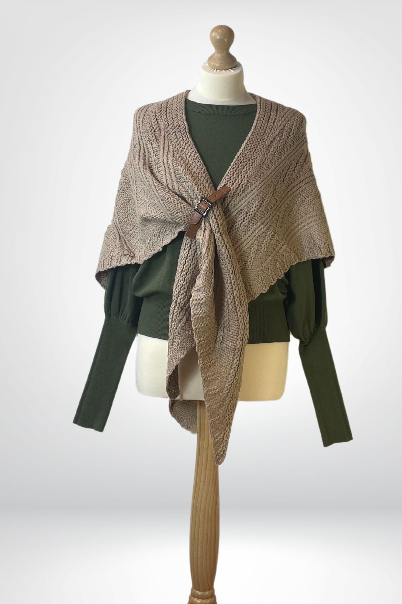 vest met riem op pop souri